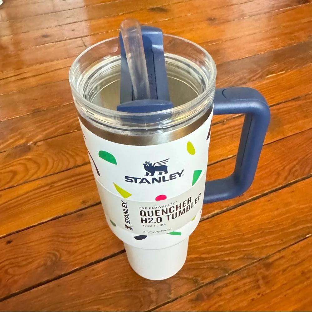 STANLEY 40oz Quencher H2.0 FlowState Tumbler Geo Shapes Target Exclusive NWT - Picture 10 of 10